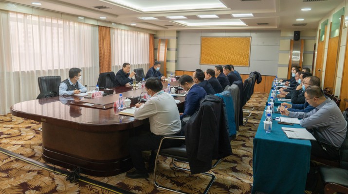 省政府國資委黨委書記、主任吳萬華到蘭州飯店調(diào)研