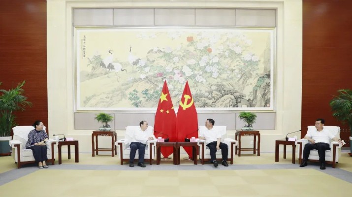 集團黨委書記、董事長石培文一行拜訪定西市委市政府主要領(lǐng)導